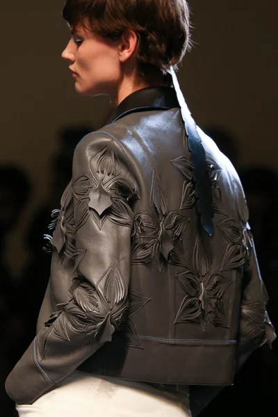 Look 38